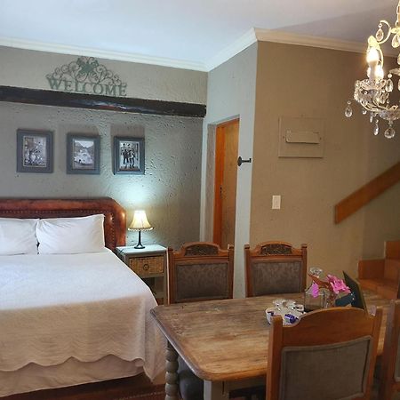Waterhouse Guest Lodge - Indus Street Претория Стая снимка