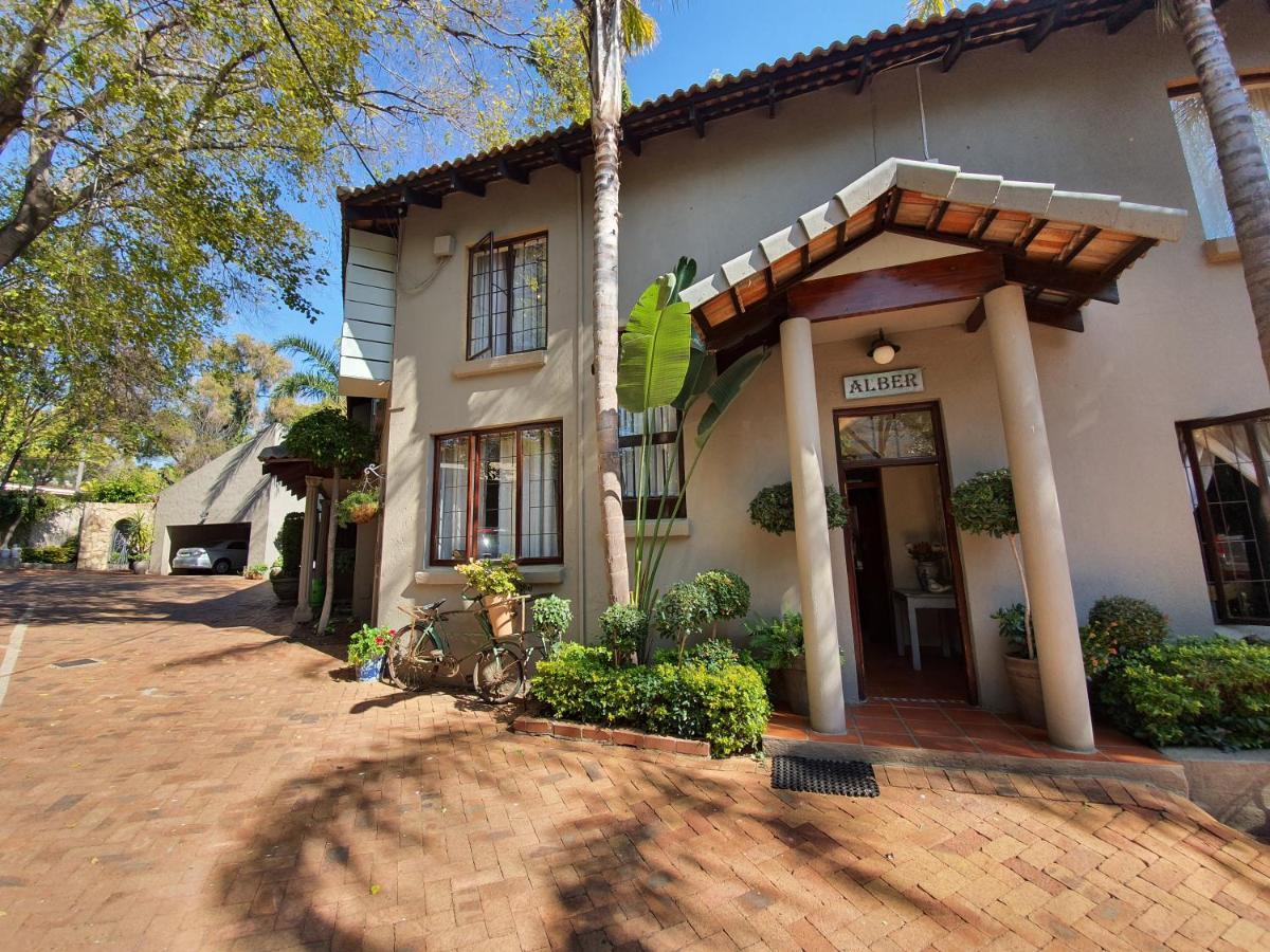 Waterhouse Guest Lodge - Indus Street Претория Екстериор снимка