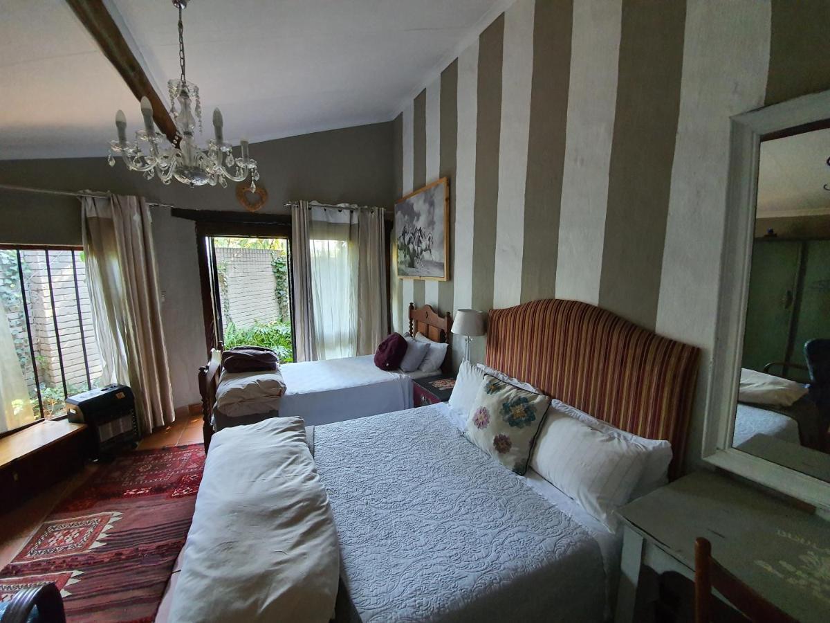 Waterhouse Guest Lodge - Indus Street Претория Екстериор снимка