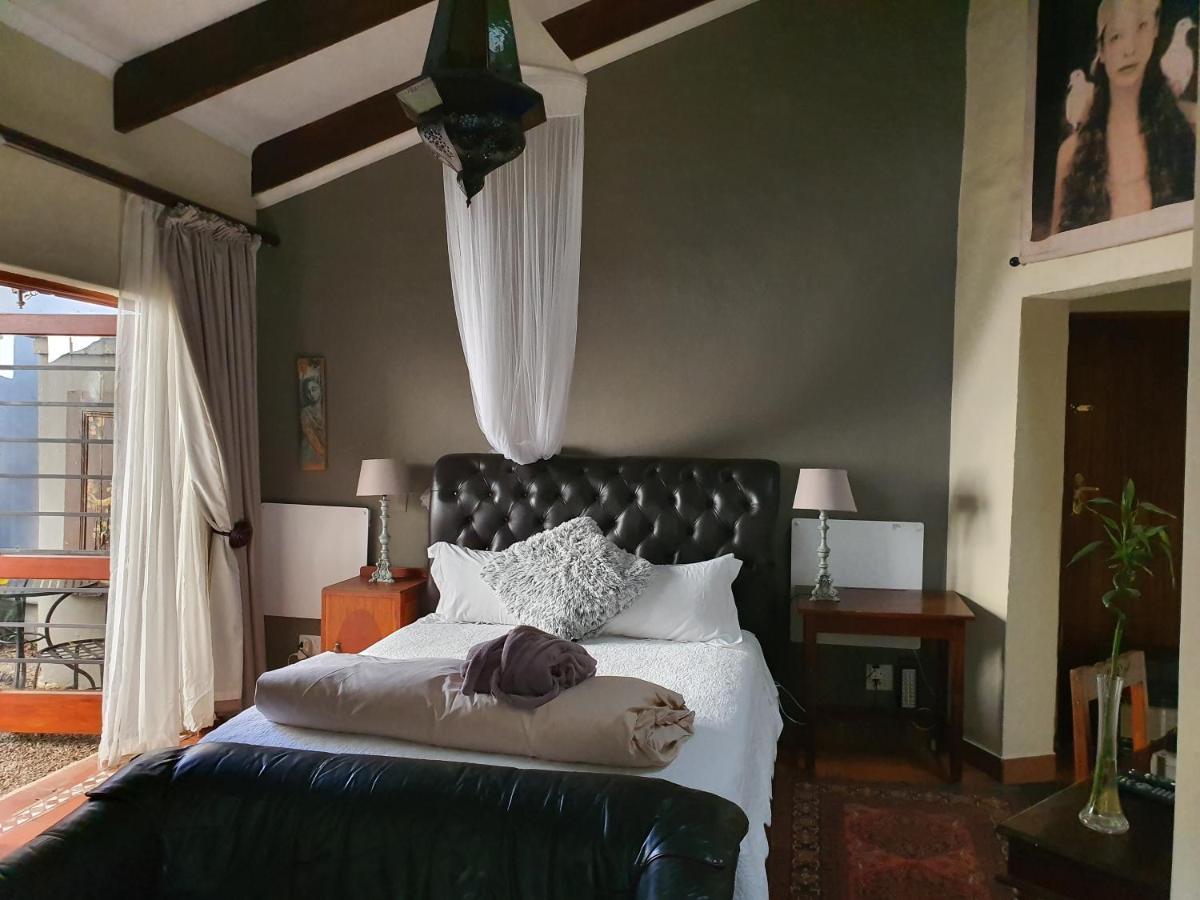 Waterhouse Guest Lodge - Indus Street Претория Екстериор снимка