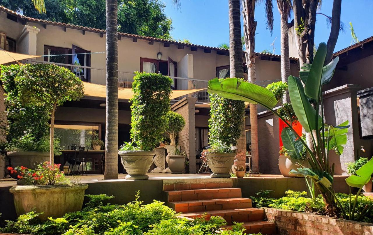 Waterhouse Guest Lodge - Indus Street Претория Екстериор снимка