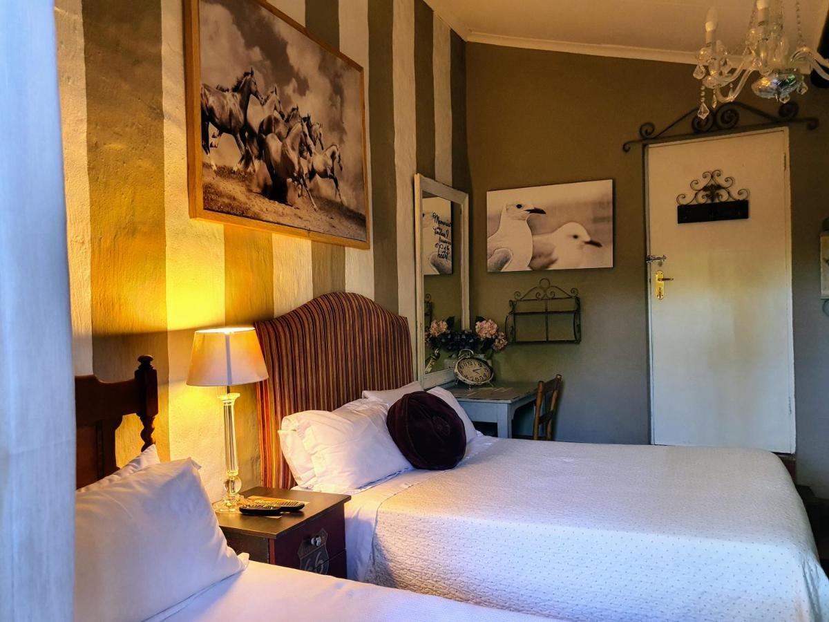 Waterhouse Guest Lodge - Indus Street Претория Екстериор снимка