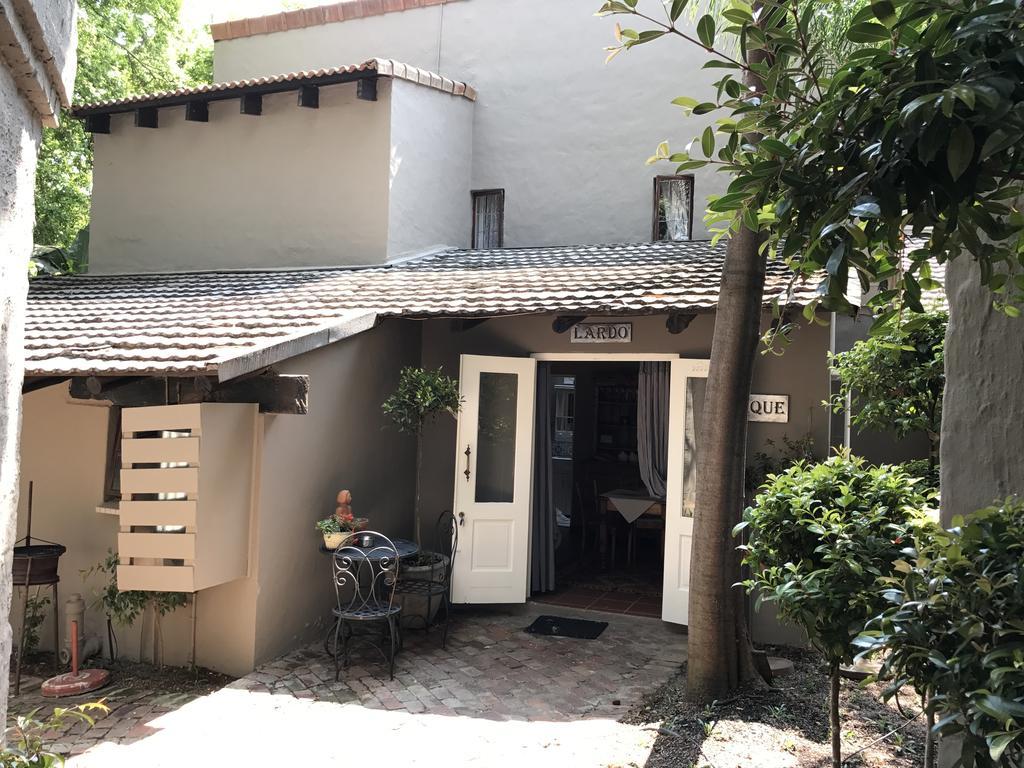 Waterhouse Guest Lodge - Indus Street Претория Екстериор снимка