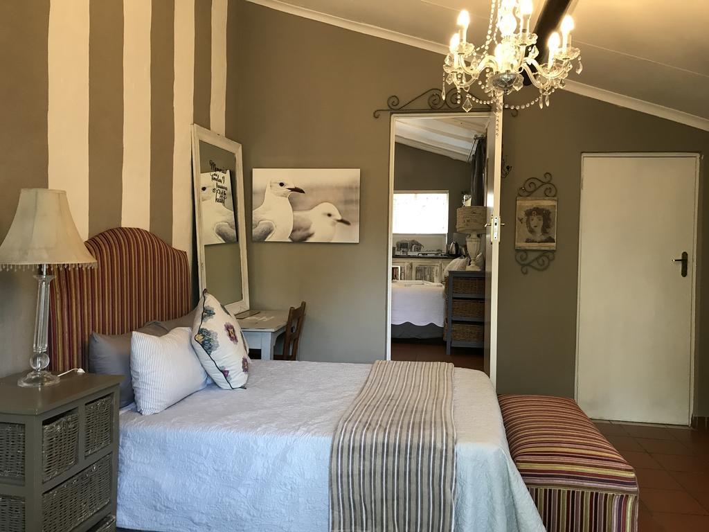 Waterhouse Guest Lodge - Indus Street Претория Екстериор снимка