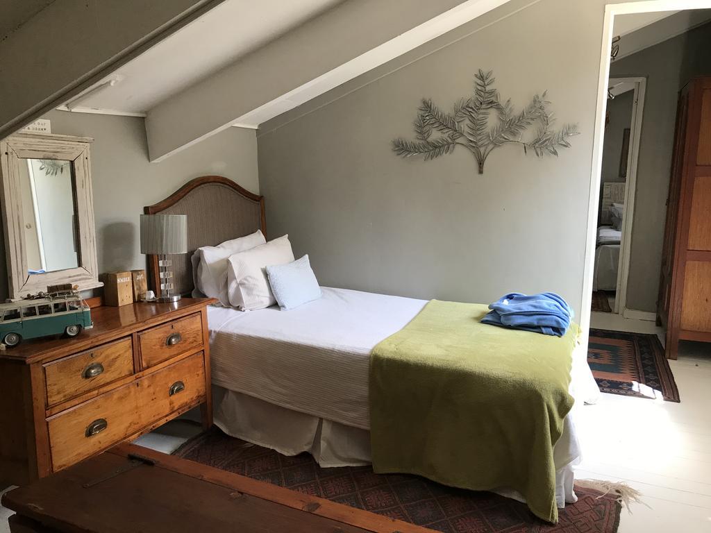Waterhouse Guest Lodge - Indus Street Претория Екстериор снимка