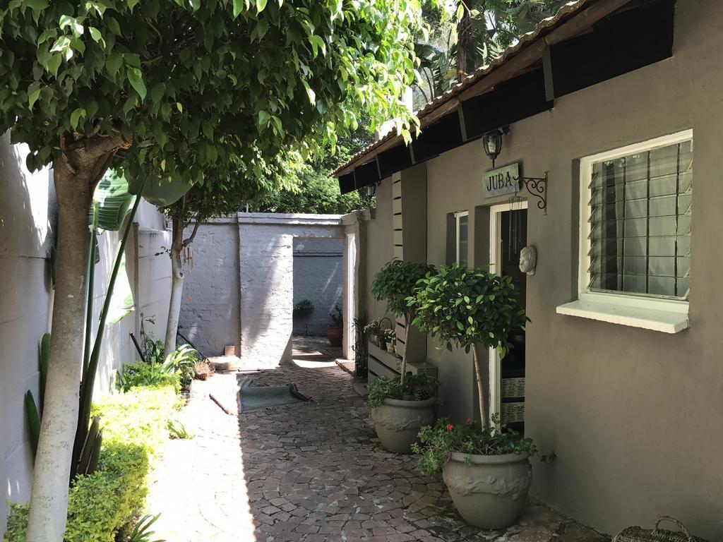 Waterhouse Guest Lodge - Indus Street Претория Екстериор снимка