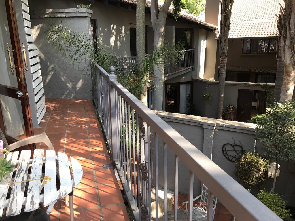Waterhouse Guest Lodge - Indus Street Претория Екстериор снимка